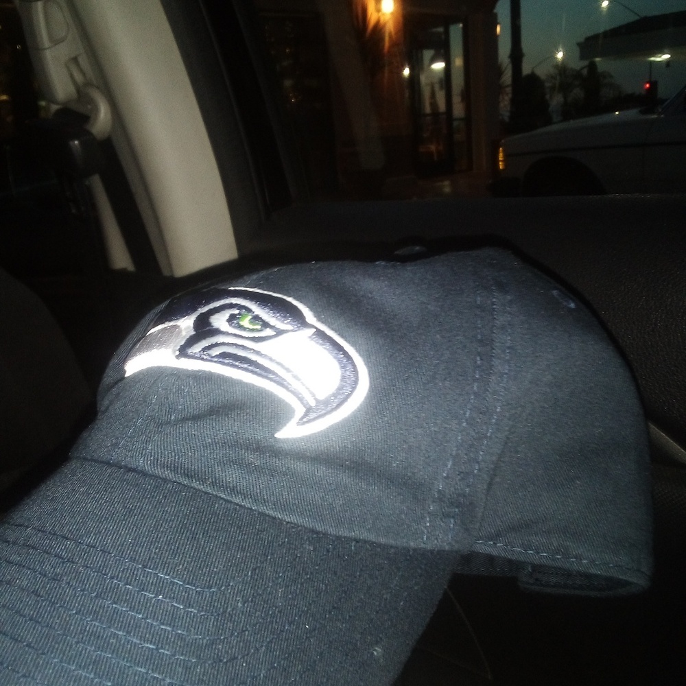 Seahawks Baseball Cap - Picture 2 of 4